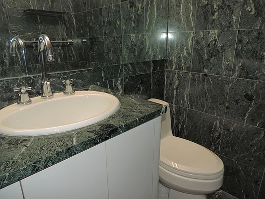 Rented by essential NEW YORK Real Estate | media 7