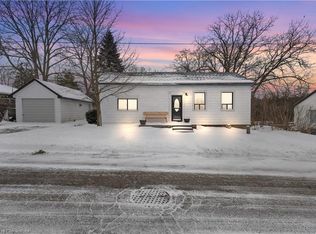 33 Saint Andrew St, North Dumfries, ON N0B1E0