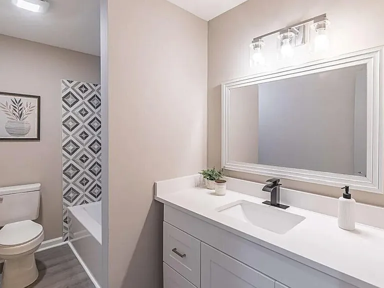 1523 Delia Dr — Photo 18