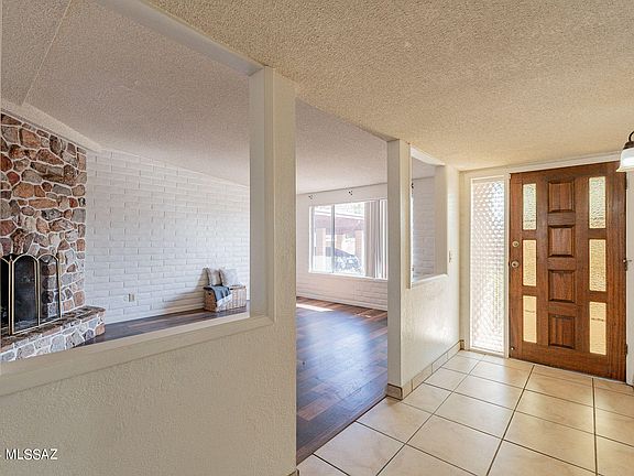 5th image of 3617 E Bermuda St