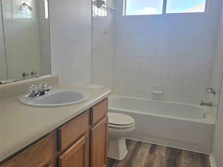 2837 Southampton Way #A — Photo 10
