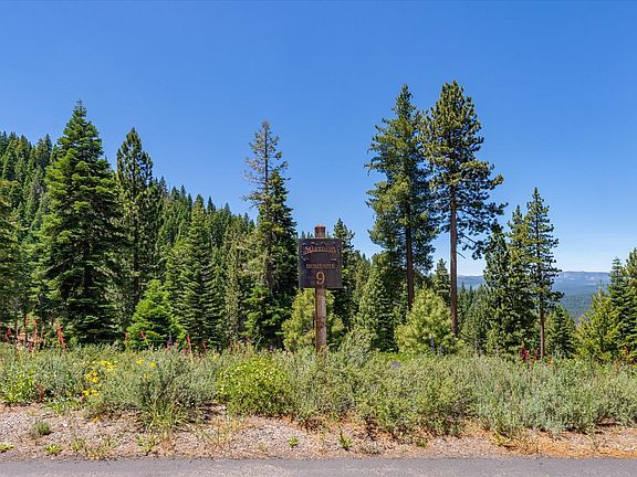 2nd image of 19080 Glades Pl