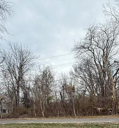 2nd image of 9716 Richfield Rd