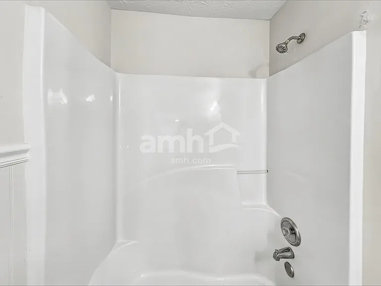 218 Wild Flower Ln — Photo 16