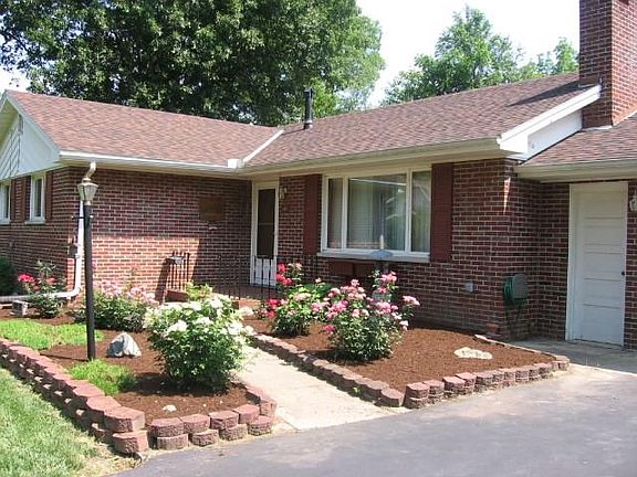 3rd image of 307 W Park Dr