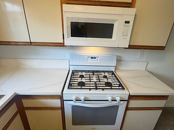 5th image of 501 S Shelton St APT 203