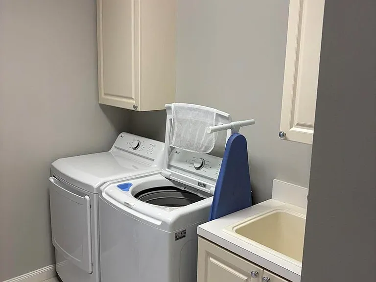6 Harbour Isle Dr E #205 — Photo 24