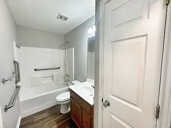 521 Woodlake Dr — Photo 25