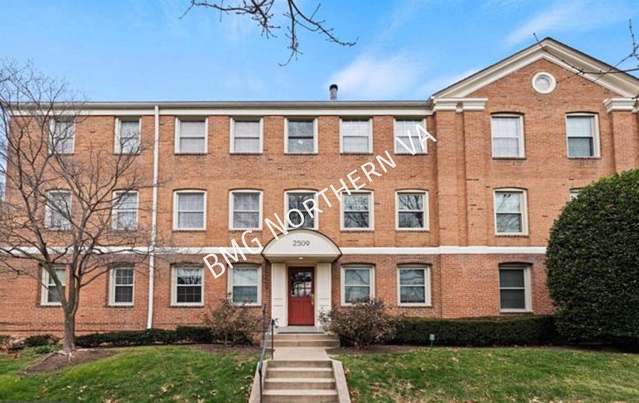 1st image of 2509 Arlington Blvd APT 102