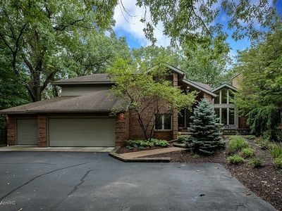 5101 Mountain Ridge Dr NE, Ada, MI, 49301