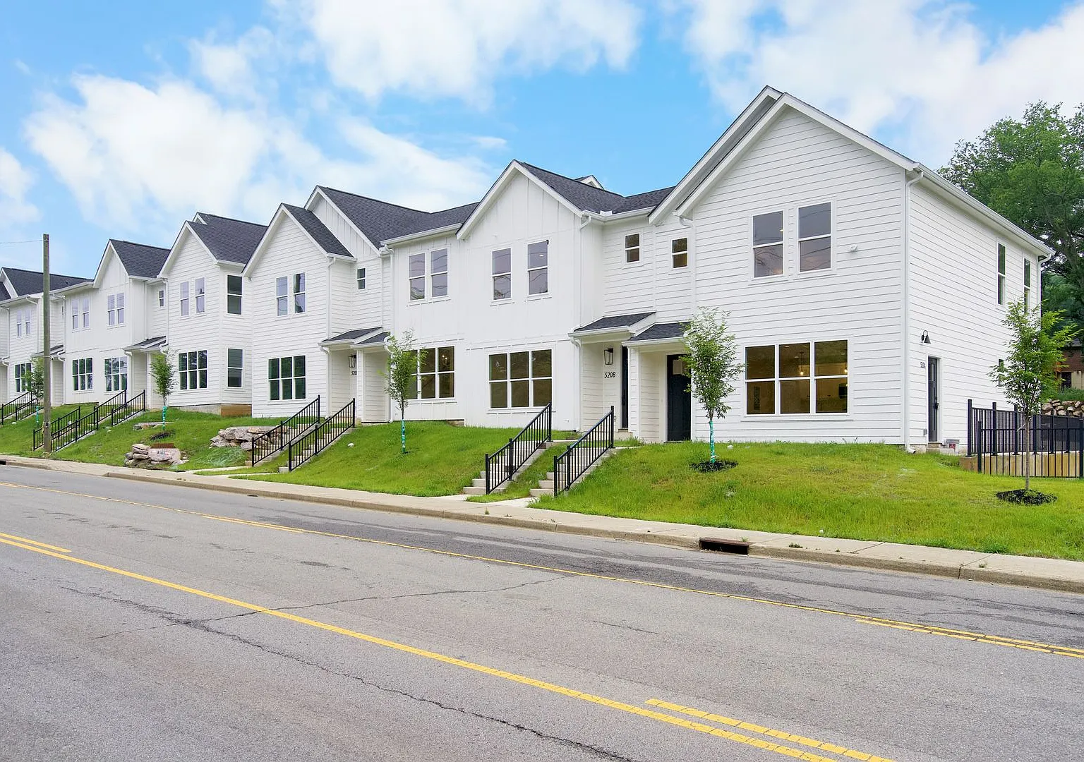 522 Paragon Mills Unit E, Nashville, TN 37211 — Photo 3