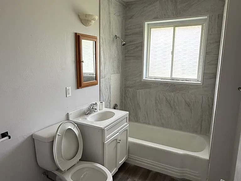 426 Mills St — Photo 9