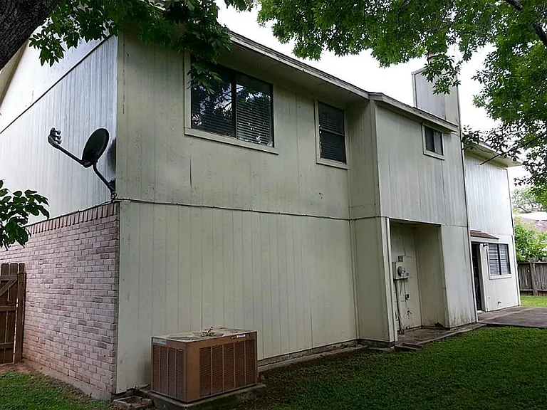 1907 Liberty Point Ln — Photo 17