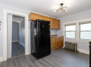 1114 Drake Ave #2, Roselle, NJ 07203