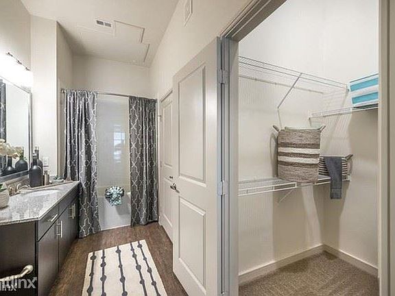 1-br-1-bath-apartment---1006-taft-st-137-houston-tx-building