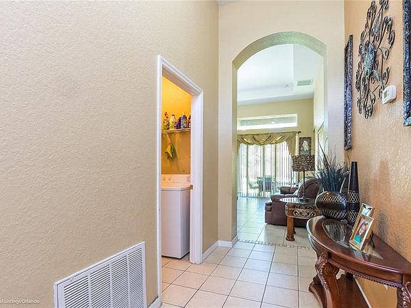 4th image of 2909 Bonita Cir