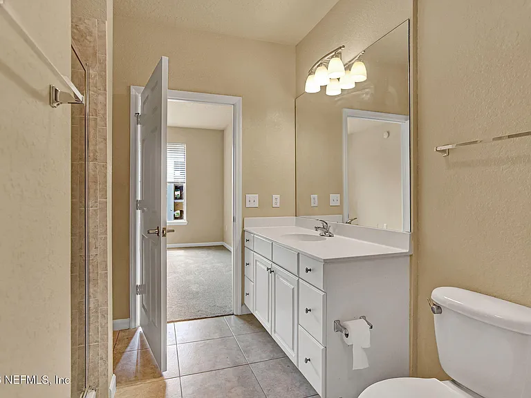 8539 Gate Pkwy #9330 — Photo 16