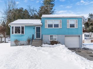 2081 Defoe Ct, Yorktown Heights, NY 10598