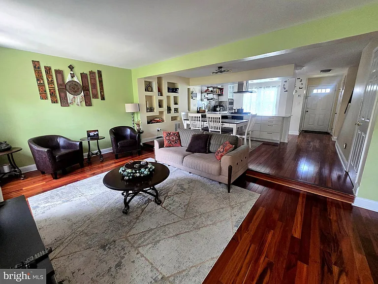 4453 Edan Mae Ct — Photo 4