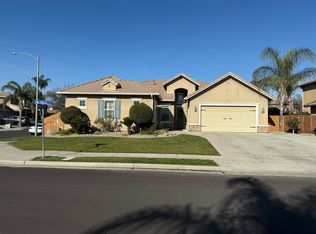 1098 Columbus Way, Lemoore, CA 93245