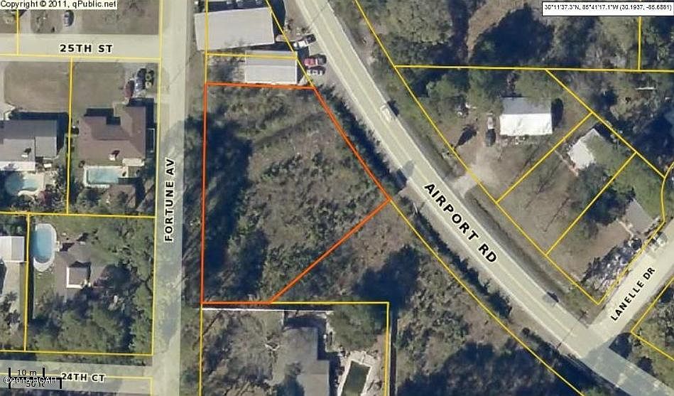 2nd image of 2425 Airport Rd