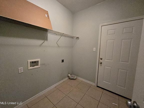 5th image of 11623 Acorn Dr