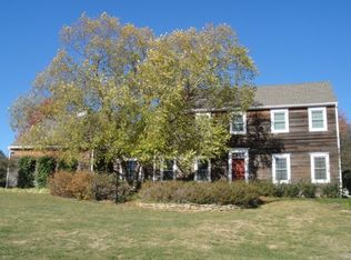 3930 SW King Arthurs Rd, Topeka, KS 66610