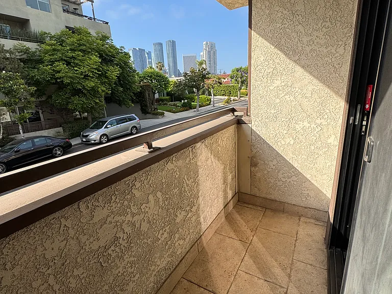 2250 S Beverly Glen Blvd #102 — Photo 12