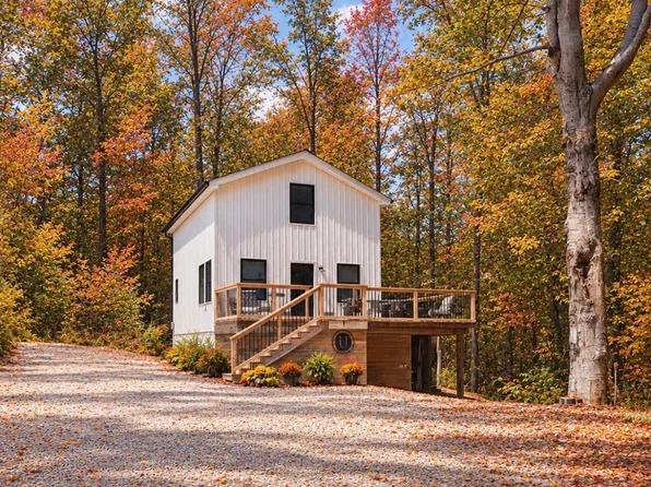 431 Franklin Spears Rd, Burkesville, KY 42717
