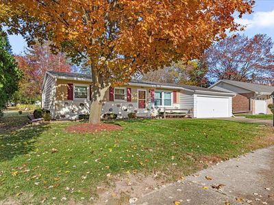 808 Meadowbrook DRIVE, West Bend, WI, 53090