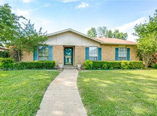 712 Via Barcelona, Mesquite, TX 75150