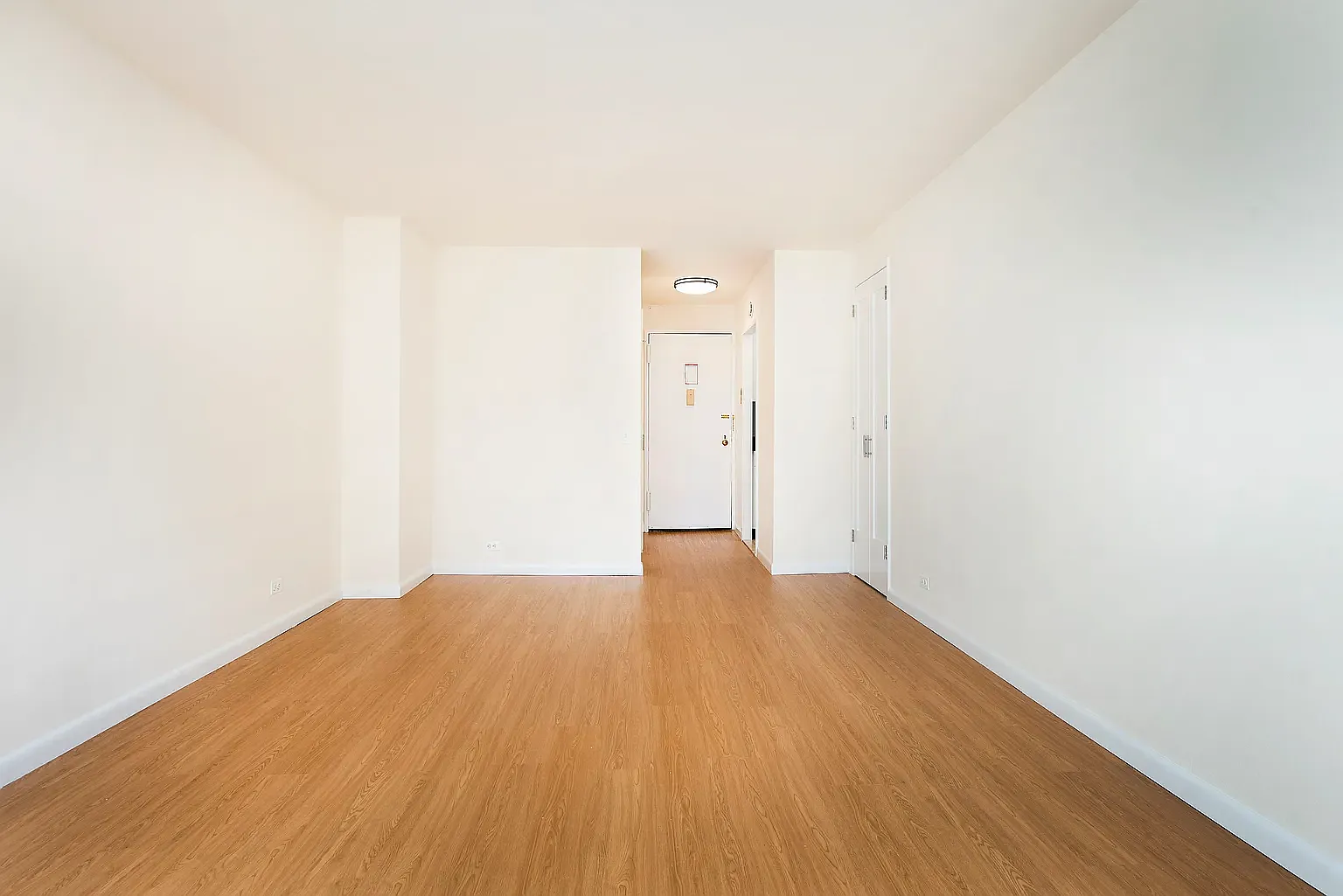 211 West 56th Street — Photo 4
