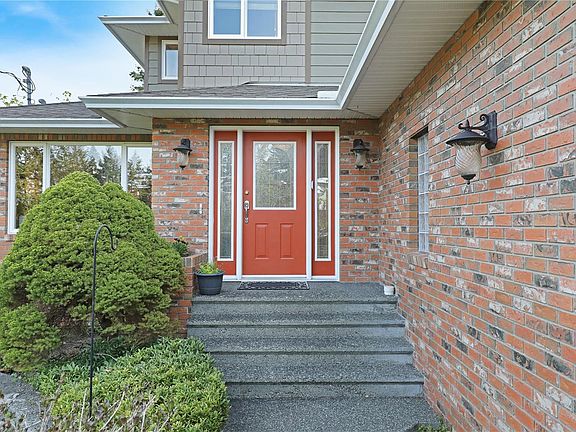 5th image of 2371 Steelhead Rd