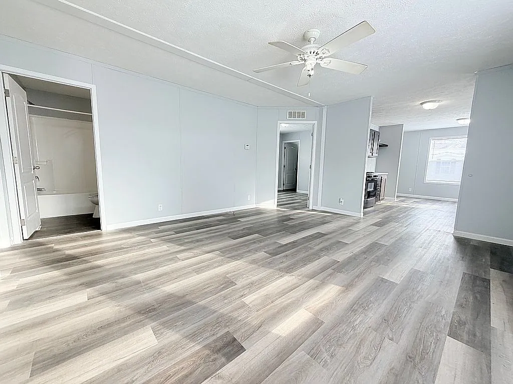 78 Scotch Dr photo 1