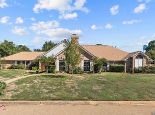 1306 Oakwood Ln, Kilgore, TX 75662