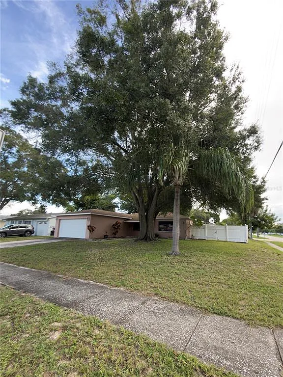3 bed, 2.5 bath, 1196 sqft, $2,500 — Photo 4