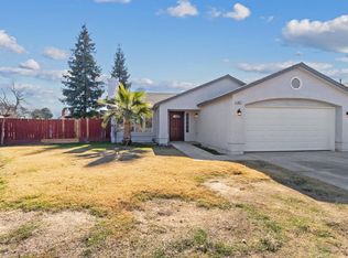 717 Magnolia Ave, Sanger, CA 93657