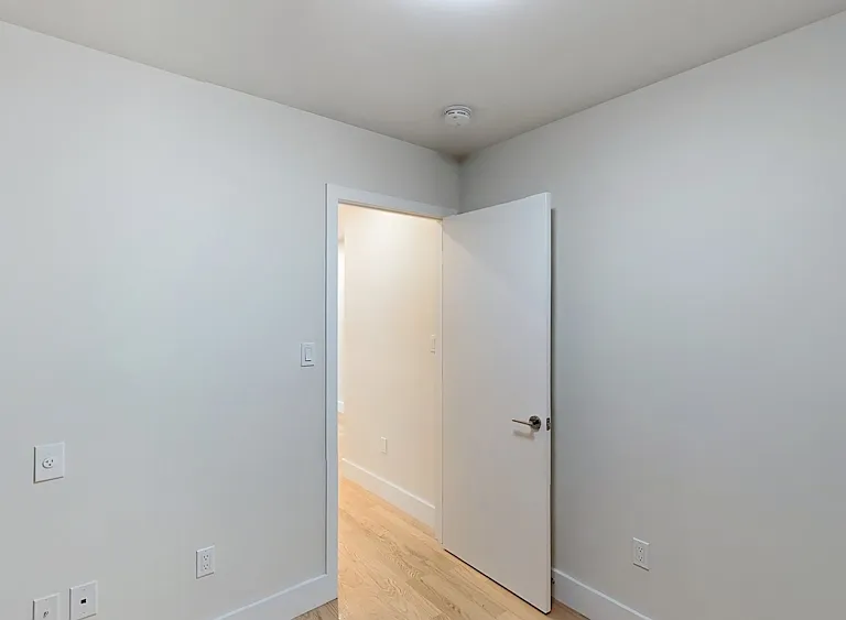 19 Stanton St #43 — Photo 8