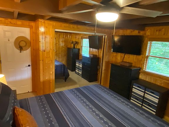 Bedroom 1 - main floor