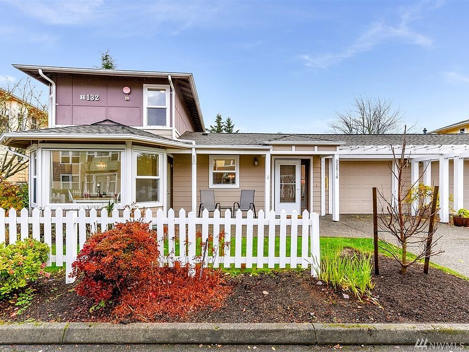 1st image of 22514 SE 37th Ter #1401
