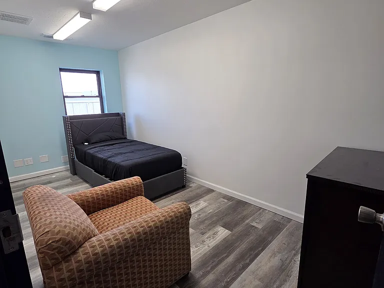 522 S Cherry St — Photo 6
