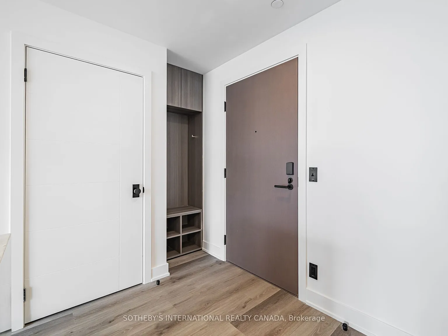 1 bed, $3,470 — Photo 3