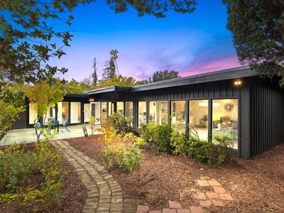 2396 Glen Way, East Palo Alto, CA, 94303