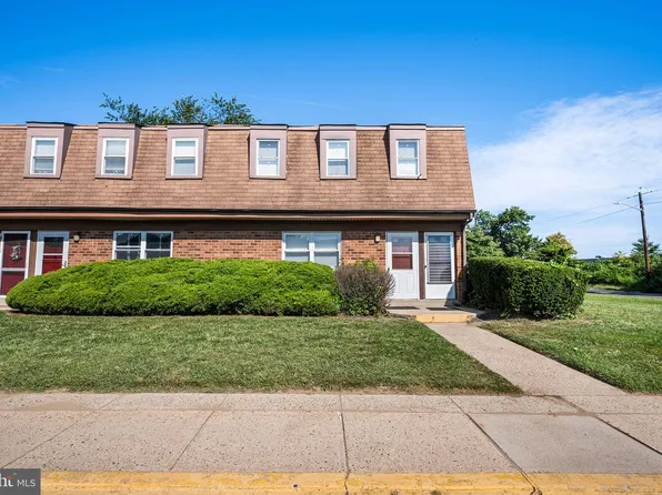 847 Henri Ct, Burlington, NJ 08016