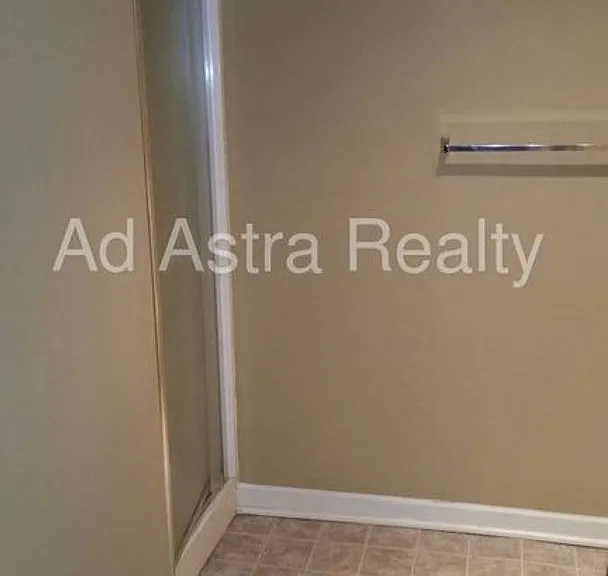 6136 Long Ave — Photo 4
