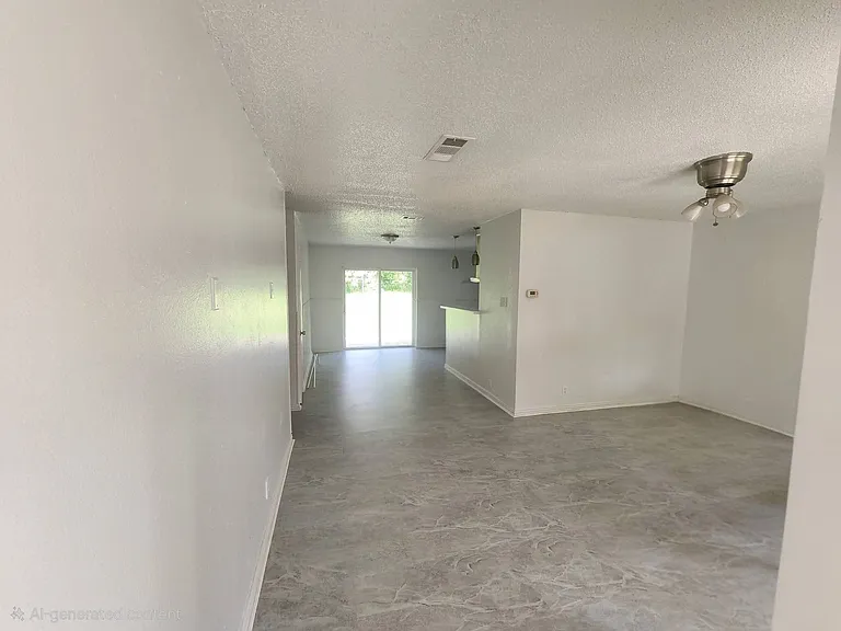 617 SW 16th St — Photo 1