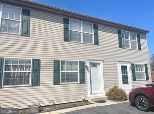 69 Red Mill Rd #B-C2, Etters, PA 17319