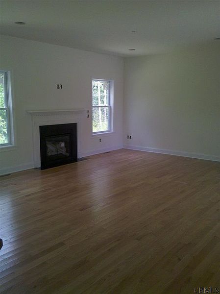4th image of 396 HELDERVIEW Drive