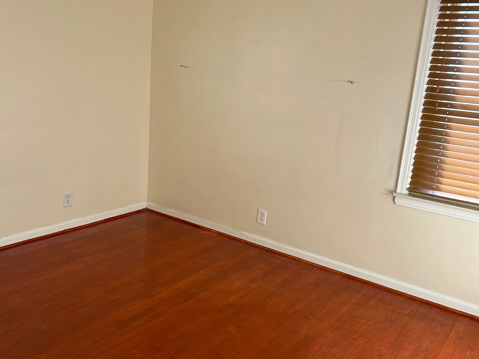 3 bed, 837 sqft, $1,700 — Photo 4