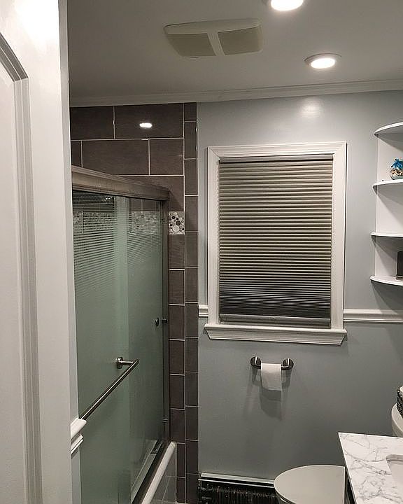Recessed light & exhaust fan